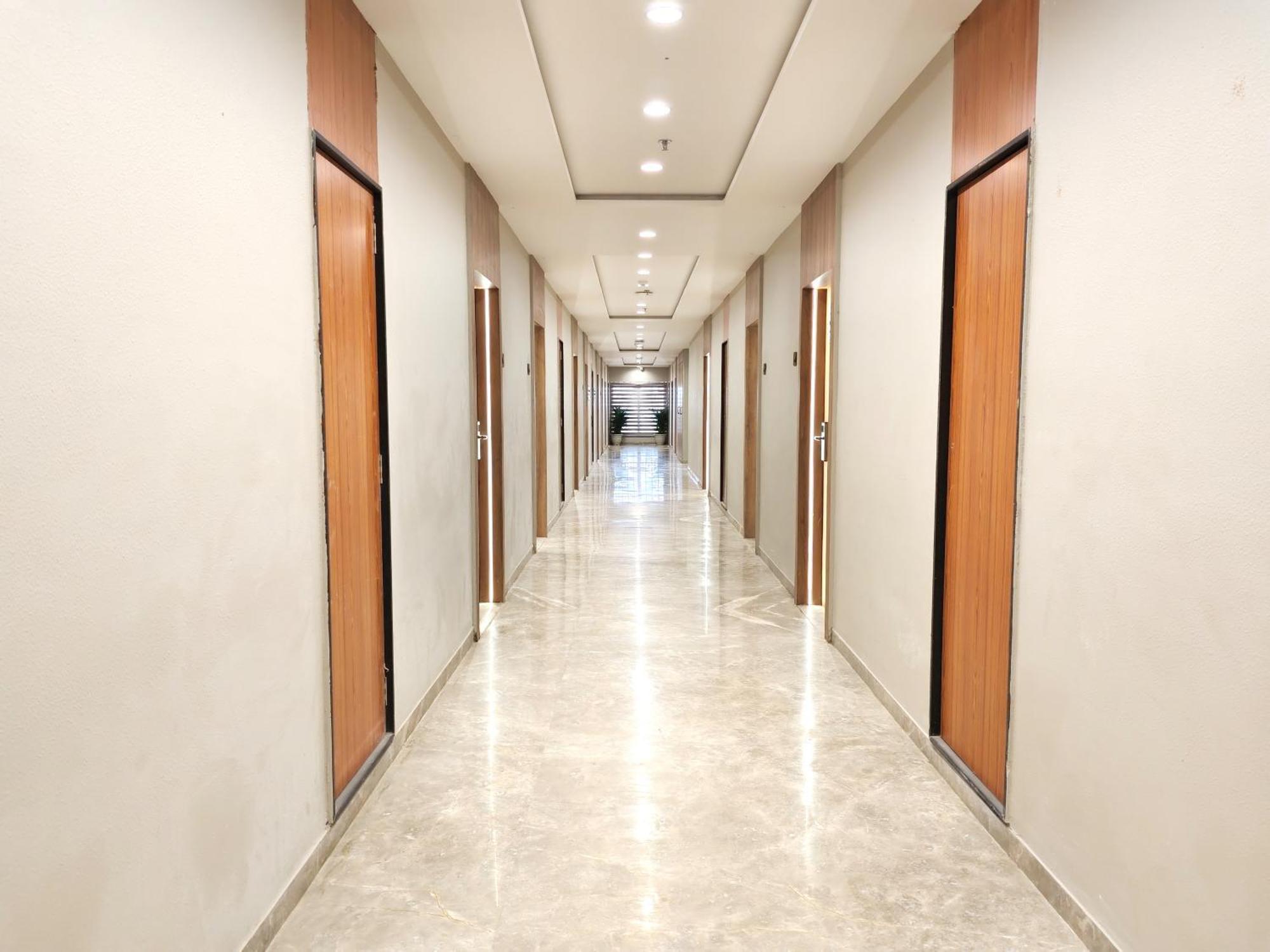 The Sky Imperial Hotel Kailash Jamnagar Ngoại thất bức ảnh