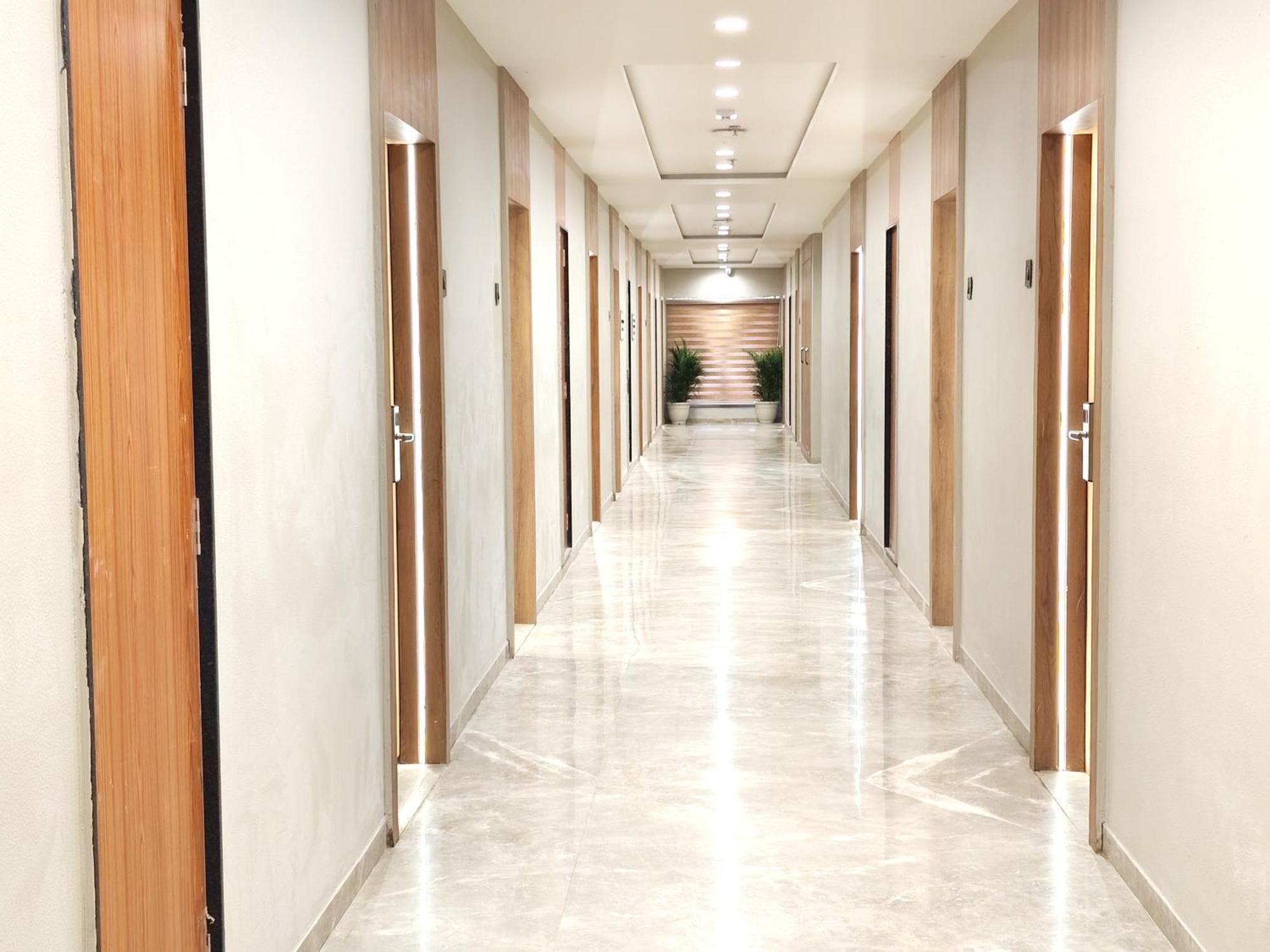The Sky Imperial Hotel Kailash Jamnagar Ngoại thất bức ảnh