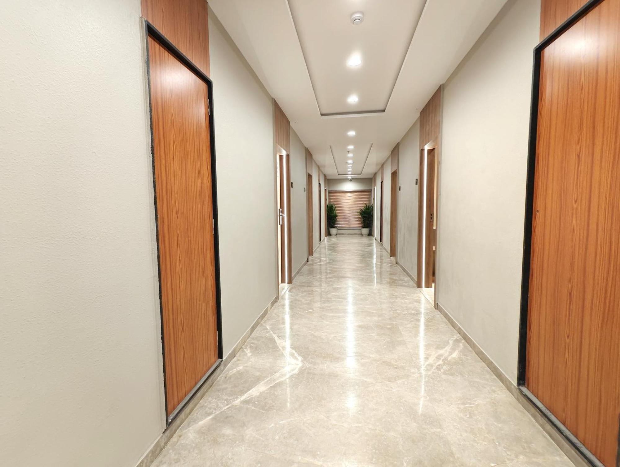 The Sky Imperial Hotel Kailash Jamnagar Ngoại thất bức ảnh