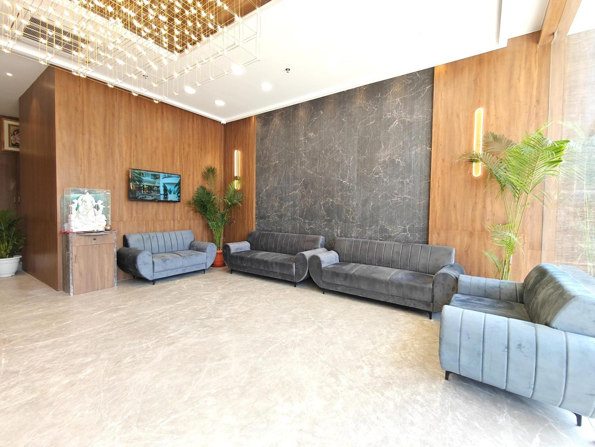 The Sky Imperial Hotel Kailash Jamnagar Ngoại thất bức ảnh