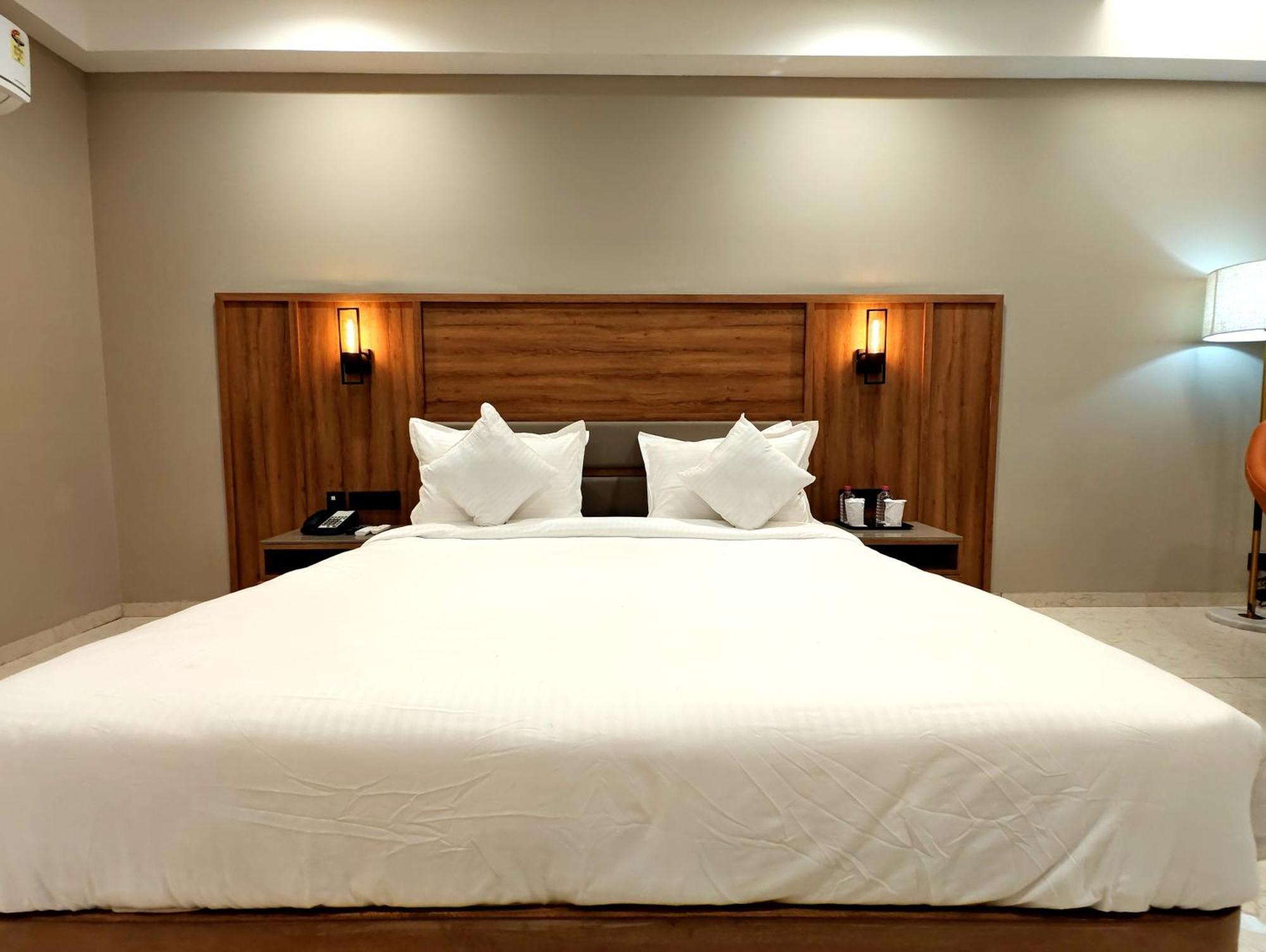 The Sky Imperial Hotel Kailash Jamnagar Ngoại thất bức ảnh