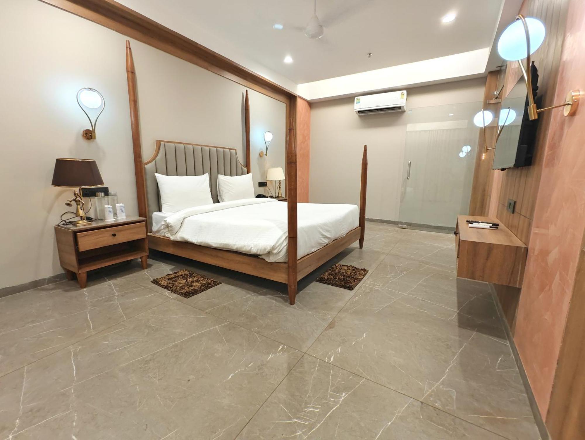 The Sky Imperial Hotel Kailash Jamnagar Ngoại thất bức ảnh