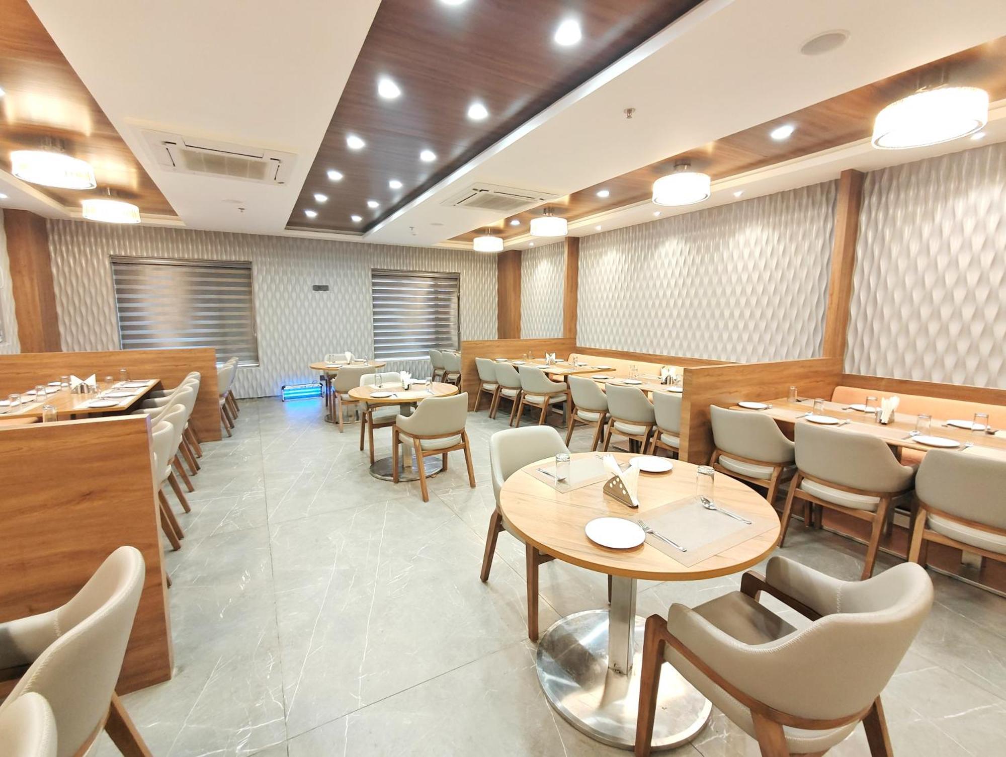 The Sky Imperial Hotel Kailash Jamnagar Ngoại thất bức ảnh