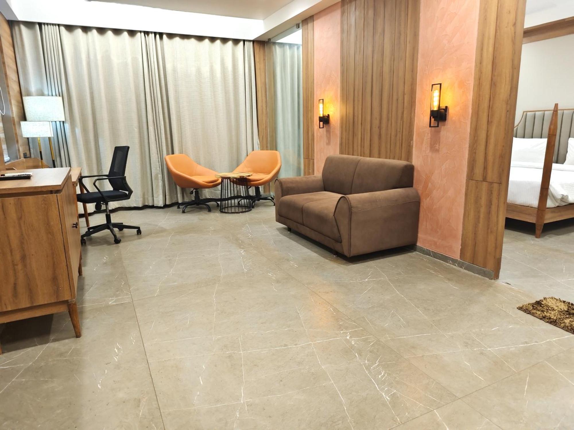The Sky Imperial Hotel Kailash Jamnagar Ngoại thất bức ảnh