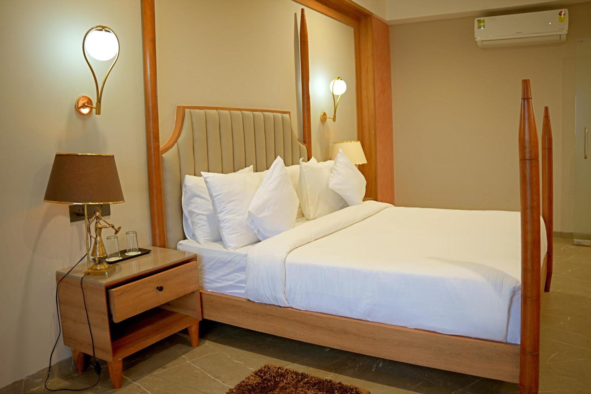 The Sky Imperial Hotel Kailash Jamnagar Ngoại thất bức ảnh