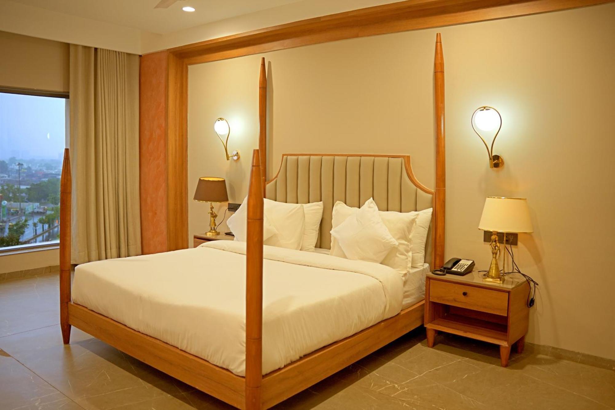 The Sky Imperial Hotel Kailash Jamnagar Ngoại thất bức ảnh