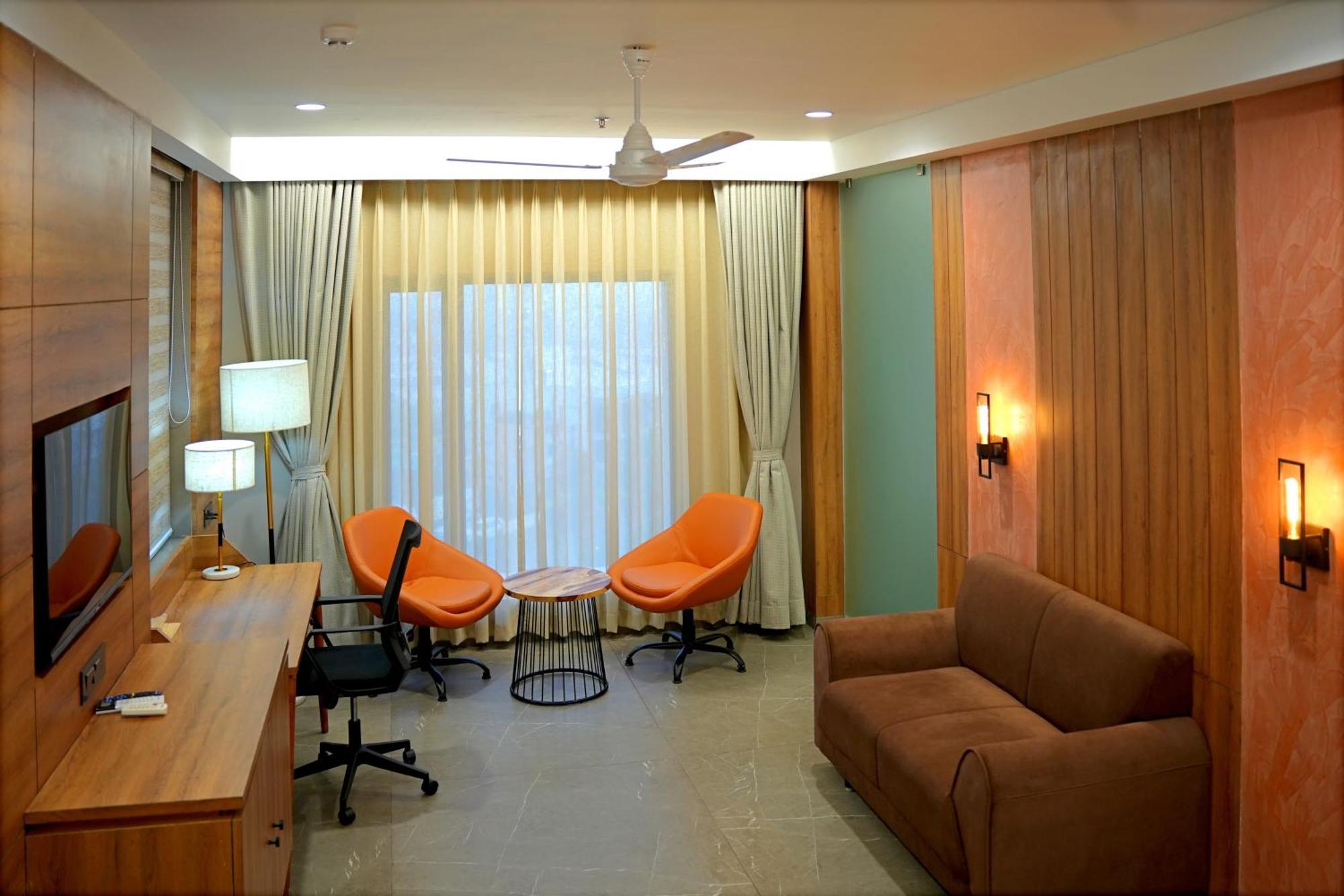 The Sky Imperial Hotel Kailash Jamnagar Ngoại thất bức ảnh
